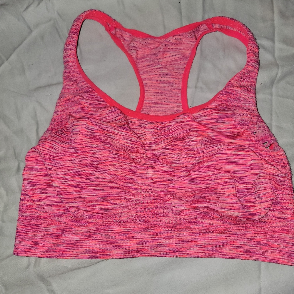 Women's pink sports bra